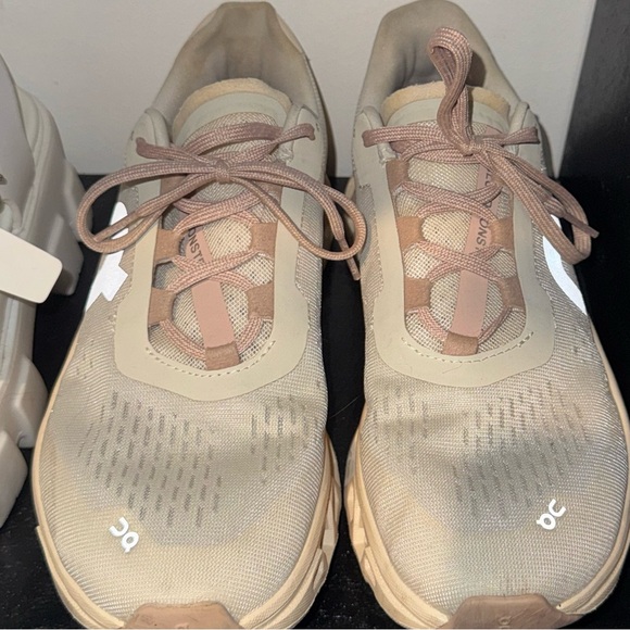 On Running Women’s Cloudmonster 8.5 Moon-Fawn - Picture 4 of 6